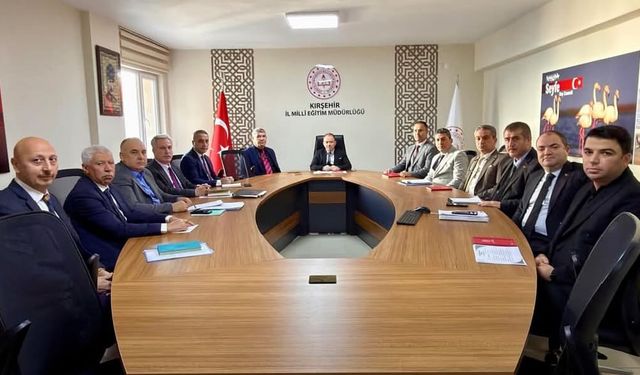 Kırşehir'de Eğitim Masaya Yatırıldı!