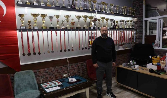 Bilardoyu aşka dönüştürdü, 150 sporcu yetiştirdi