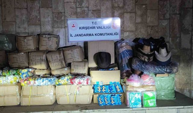Kırşehir'de 2 milyonluk faturasız ürün ele geçirildi
