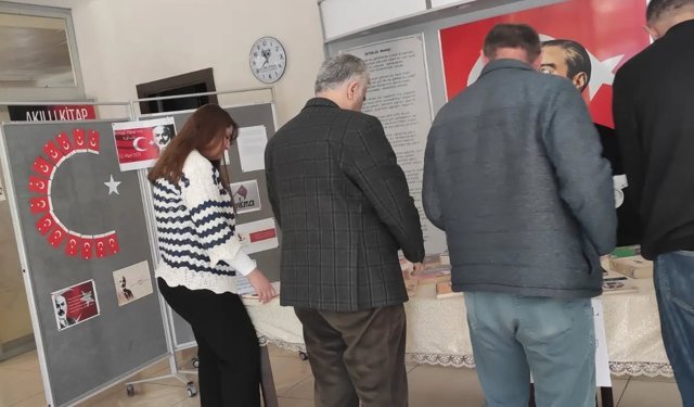 Kırşehir Aşık Paşa Kütüphanesi’nden İstiklal Marşı’nın 105. Yılı Etkinliği