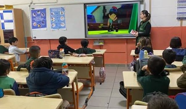 Yeşilay’dan Hüsnü M. Özyeğin İlkokulu’nda Etkinlik