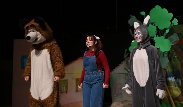 Dünya Tiyatro Günü’nde Kırşehir’de “Polly’nin Maceraları” Büyük Beğeni Topladı