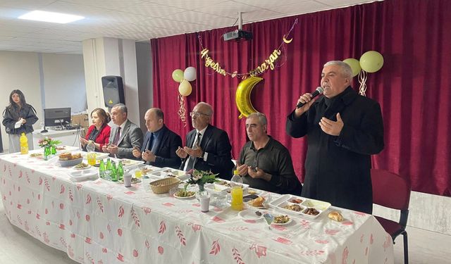 Boztepe’de Öğretmen ve Öğrencilerle İftar Buluşması