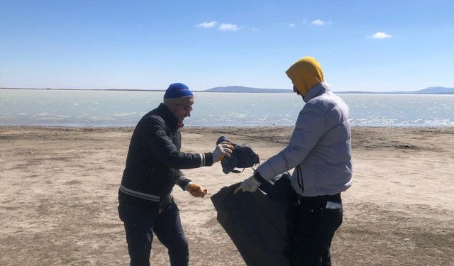 Seyfe Gölü Sulak Alanı’nda Çevre Temizliği Yapıldı
