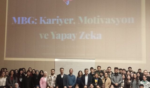 Kırşehir’de Öğrencilere Yapay Zeka ve Kariyer Rehberi