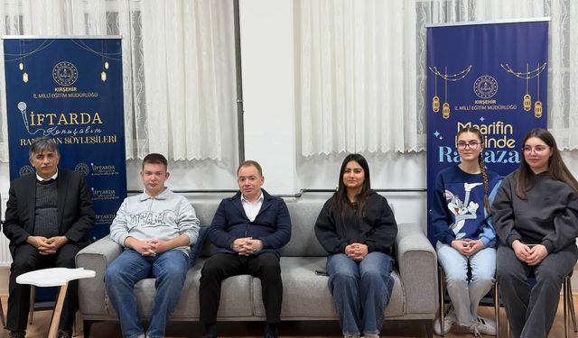 Yasin Gülşen Öğrencilerle İftarda Buluştu