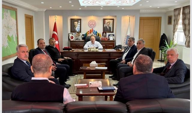 Yasin Gülşen Başkanlığında Eğitim Toplantısı