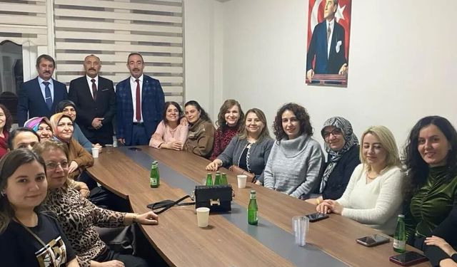 Türkiye Kamu-Sen’den Kadın Emeğine Vurgu