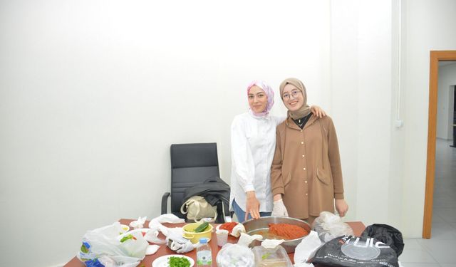 KAEÜ’de Çiğ Köfte Şampiyonası’nı Gülizar & Esra kazandı