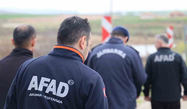 Kırşehir'de kayıp şahıs termal kameralı dronlar ile aranıyor