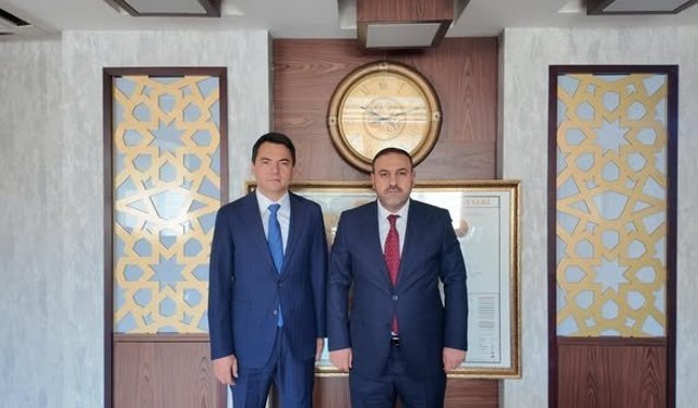 Başkan Hakanoğlu’ndan Bölge Müdürü Akyazı’ya Ziyaret