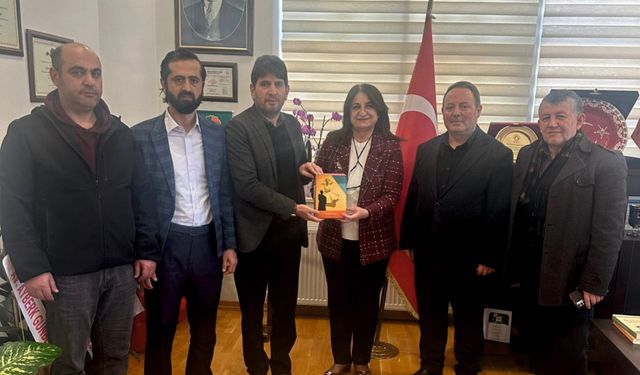 İlahiyat Fakültesi’nden Dekan Ayfer Şahin’e ziyaret