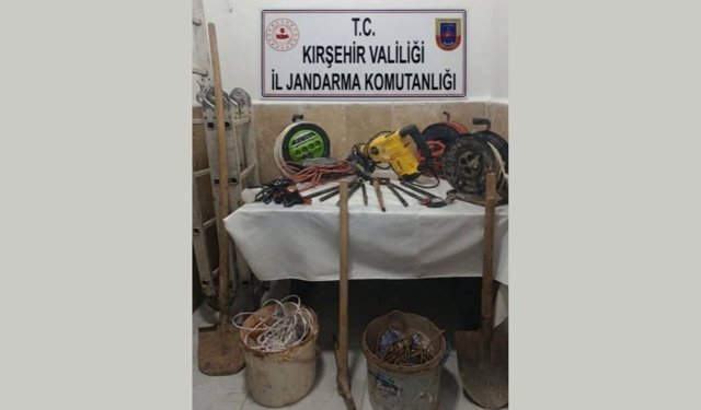 Kırşehir’de Kaçak Kazıya Suçüstü Operasyon