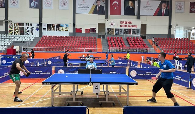 Kırşehir’de 23 Nisan’a Özel Masa Tenisi Turnuvası Düzenlendi