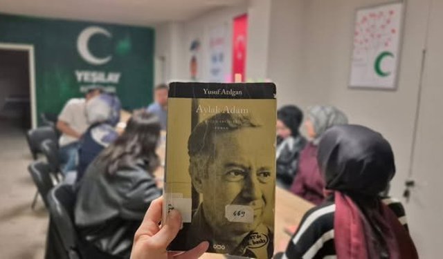 Yeşilay’da “Ayda 1 Kitap 1 Tahlil” Etkinliği Devam Ediyor