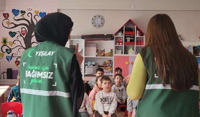 Yeşilay’dan Miniklere Sağlıklı Yaşam Eğitimi