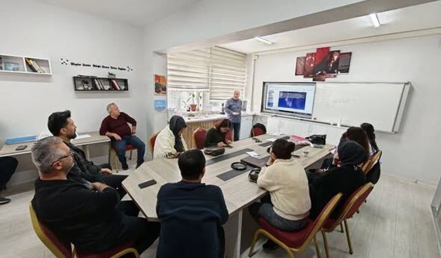 Kırşehir'de Öğretmenlere Travma Sonrası Stres Bozukluğu Semineri