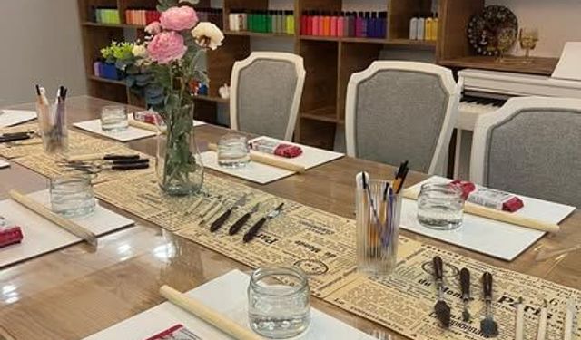Çiçekdağı Sanat Kafe Kursiyerlerinden Renkli Çalışmalar