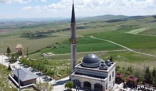 Kırşehir Ulupınar Köyü’nde Yunus Emre Türbesi’nde Şükür Duası Yapıldı