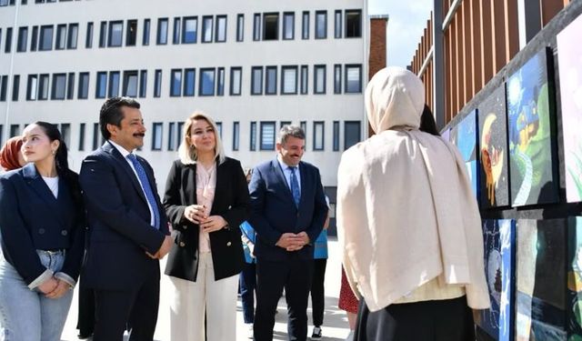 Vali Demiryürek Gençlerle Bir Araya Geldi