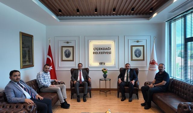 Yozgat Barosu'ndan Çiçekdağı Belediye Başkanı Hakanoğlu’na Ziyaret