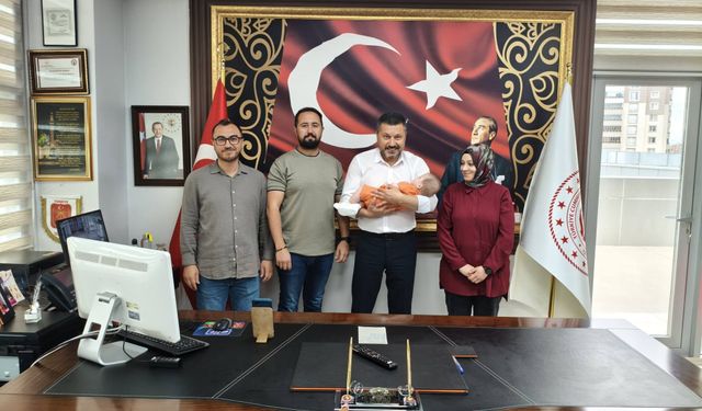 Kırşehir'de Bir Bebek Daha Koruyucu Ailesine Kavuştu