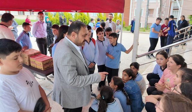 Çiçekdağı’nda Çocukların Neşesi Yüzleri Güldürdü