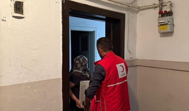 Kızılay Kırşehir İhtiyaç Sahiplerinin Yanında