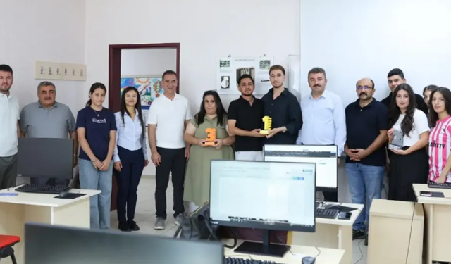 Hızlı Klavye Yarışmasının Şampiyonları Belli Oldu