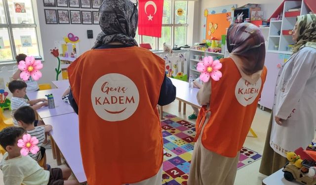 Kur'an Kursu Öğrencileriyle Bir Araya Geldiler