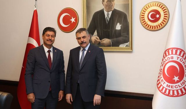 Erkan'dan Bakan Çiftçi'ye Ziyaret