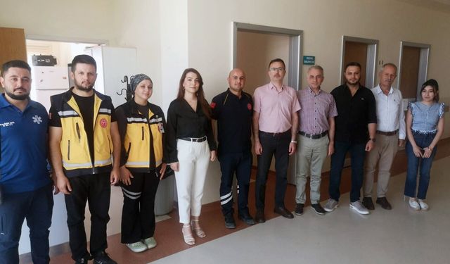 Müdür Ersoy’dan Çiçekdağı'ndaki Sağlık Tesislerine İnceleme