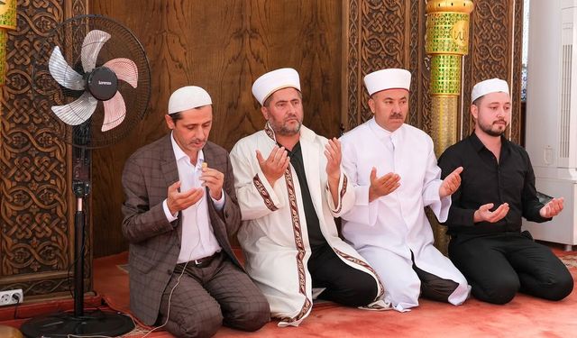 Hoca Ahmet Yesevi Camii’nde Kur’an-ı Kerim Programı Düzenlendi