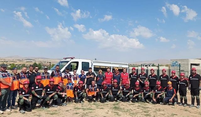 Arama Kurtarma Ekiplerine Kızılay Desteği