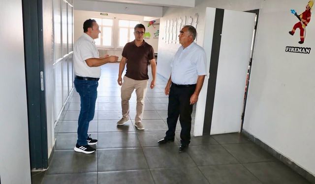 NECATİBEY İLKOKULU'NDA ONARIM ÇALIŞMALARI İNCELENDİ