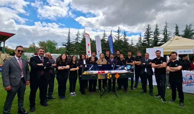 Cacabey Roket Takımı Final Biletini Aldı