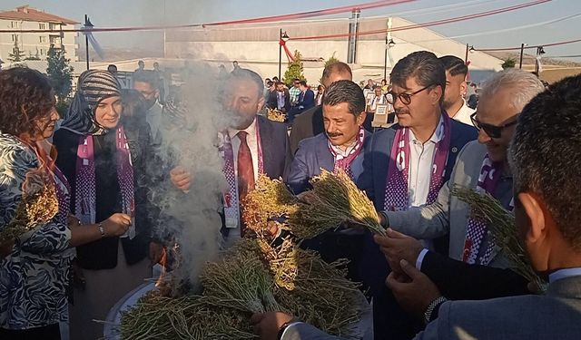 Çiçekdağı’nda Geleneksel Bulgur Dövme ve Üzerlik Yakma Etkinliği