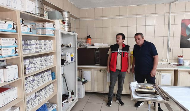 Kırşehir’de hayvan pazarı ve barınaklara hafta sonu denetimi