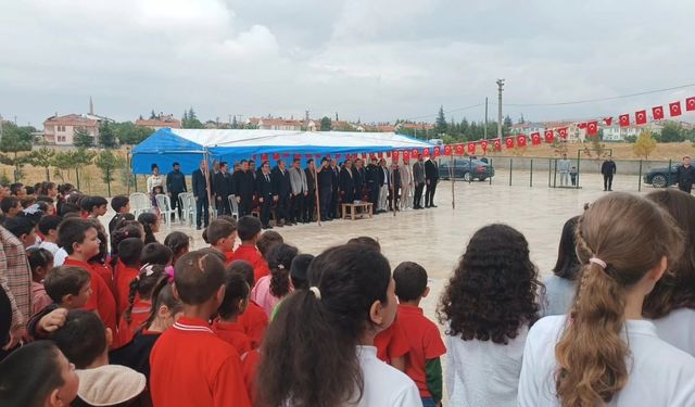 MUCUR’DA İLKÖĞRETİM HAFTASI COŞKUYLA KUTLANDI
