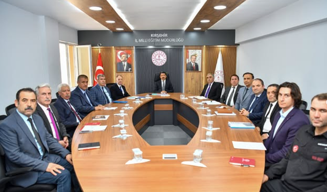 Vali Demiryürek’ten Eğitim Öğretim Yılı Öncesi Okullara İnceleme
