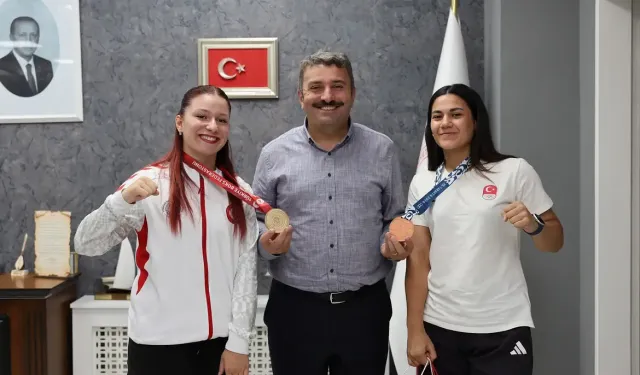KIRŞEHİR’İN “ALTIN YUMRUKLARI”NDAN ÇAKMAKÇI’YA ZİYARET