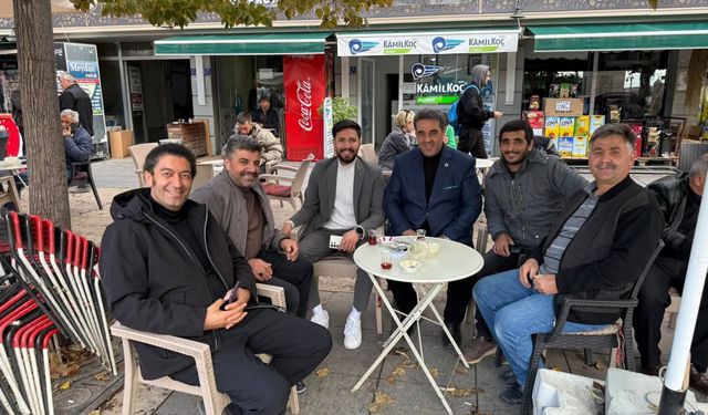 Anahtar parti İl Başkanı Cemal Kaya Vatandaşlarla içiçe