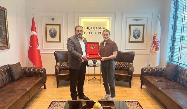 Olimpiyat Yıldızı Çiçekdağı’nda