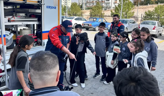 Kırşehir AFAD’dan Aşıkpaşa Ortaokulu Öğrencilerine Afet Eğitimi