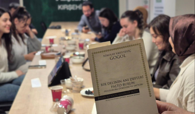 Kırşehir Yeşilay’da Gogol’un “Palto” Eseri Tahlil Edildi