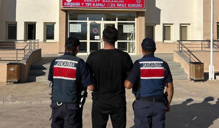 Kırşehir'de açık cezaevinden firar eden 2 hükümlü yakalandı