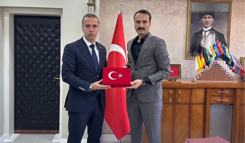 Başkan Gürler, Kaymakam Erdoğan ile bir araya geldi