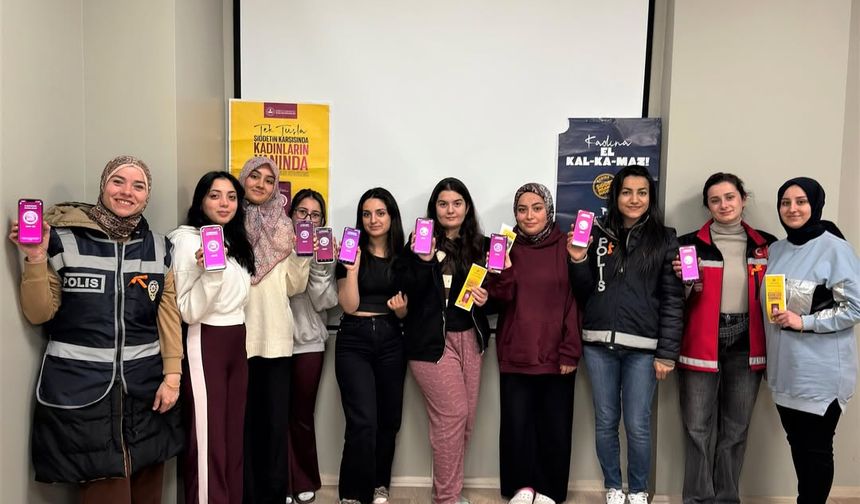 Kırşehir’de Emniyetten Öğrencilere KADES Bilgilendirmesi