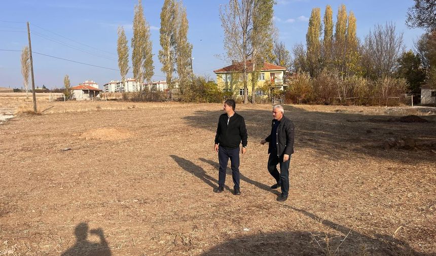 Milletvekili Erkan, Akpınar’da Sağlık Tesisi Alanını İnceledi