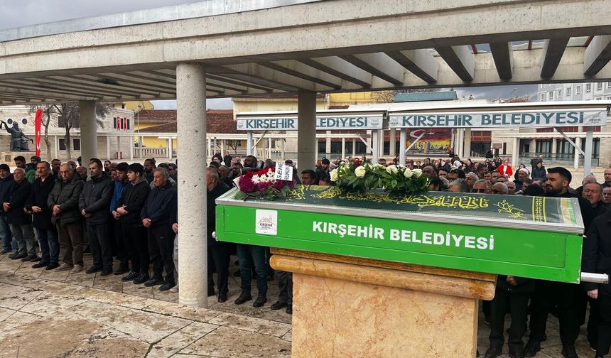 Kırşehir’in eski esnaflarından Alaattin Ersin son yolculuğuna uğurlandı
